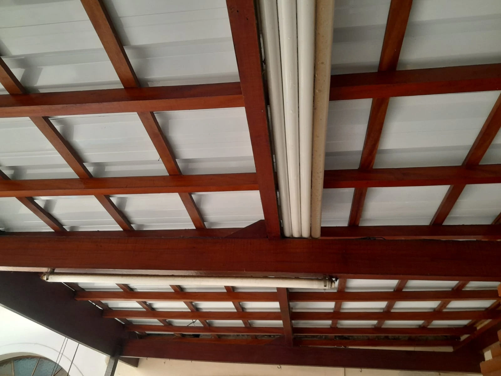 Imagem ilustrativa de Construção de telhado colonial