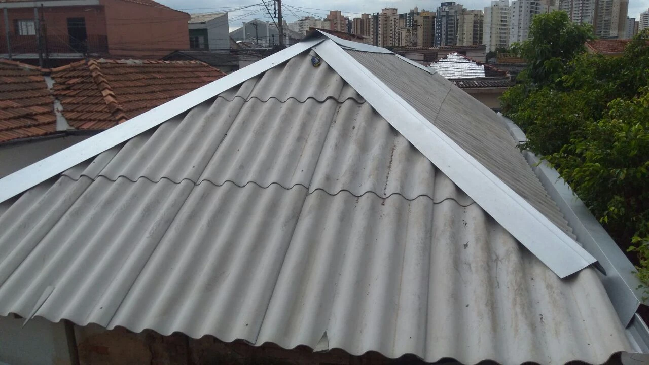 Manutenção de calhas e telhados na Zona Sul