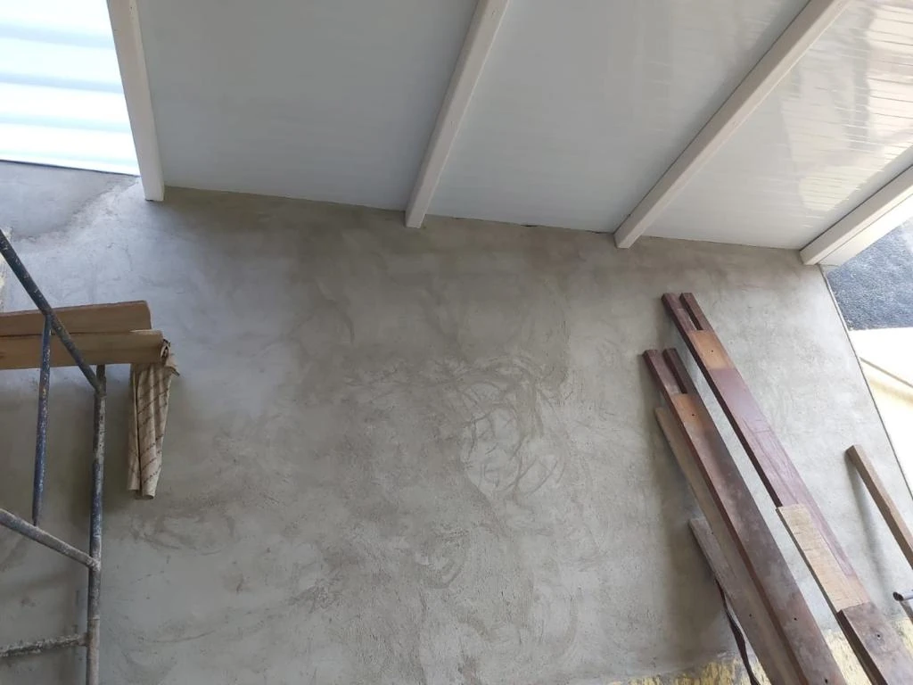 Reforma de telhado em condomínio